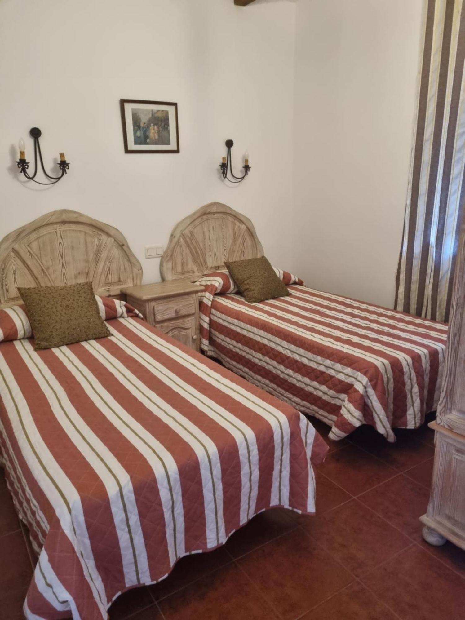 Casas Rurales Tio Claudio I Y II El Barraco Esterno foto